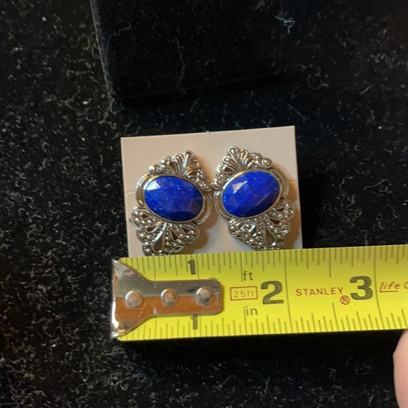 Avon (1992) Vintage Faceted Traditions Pierced Earrings Blue - Picture 4 of 6